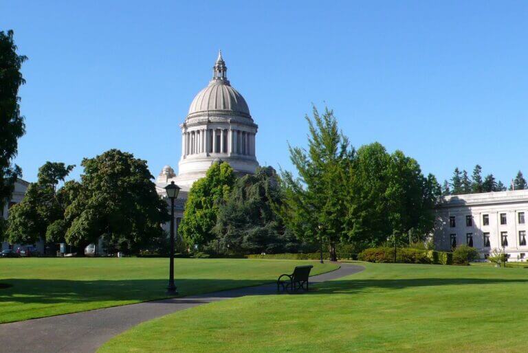 Capitol Building in Olympia Washington with green lawn
